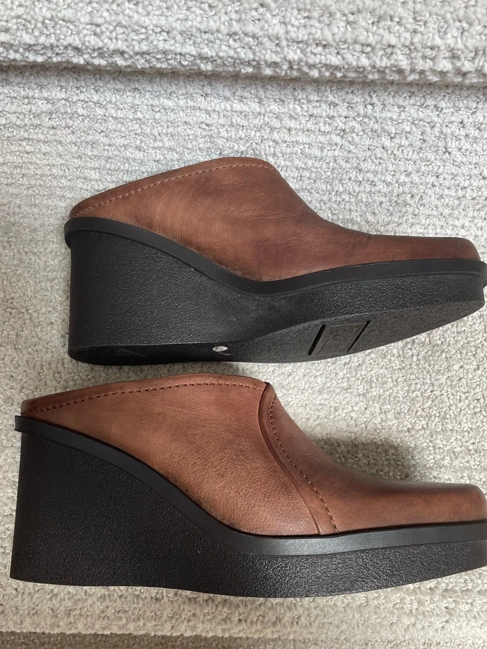 Donald J Pliner Brown Leather Slip On Wedge Shoes Casual Western Made in Italy